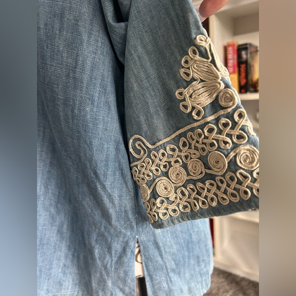 ZARA Woman Premium Denim Collection with V-neck size medium - Picture 3 of 11